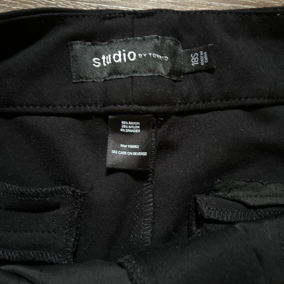 Studio by Torrid Plus 18 Short Black Luxe Ponte Knit Trouser Women’s - Picture 2 of 4